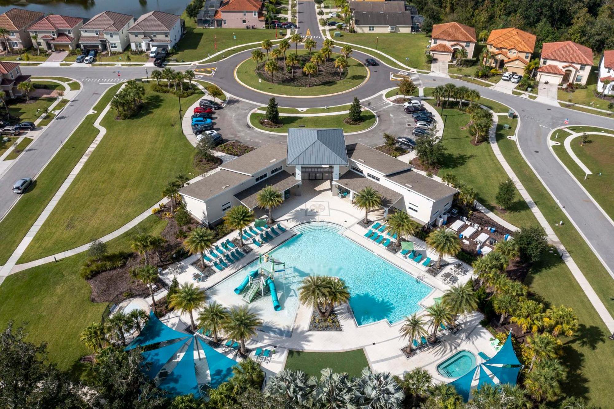 Splendid 4 Bd W/ Pool Close To @ Veranda Palms 2654 Ferienhaus